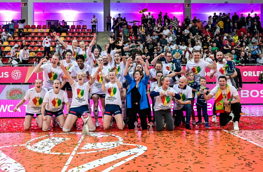 BKS Bostik ZGO z Pucharem Polski!! Wielka radość i łzy szczęścia po ostatniej piłce WIDEO