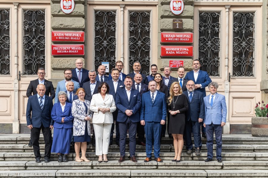 Ostatnia sesja w starym składzie. Ponad połowa radnych żegna się z Ratuszem
