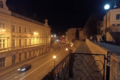 To koniec imprez na murach? Od kilku dni taras przy zamku jest zamykany kratą