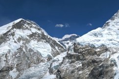 Krzyżowski stanął na szczycie Mount Everest! Bielszczanin dokonał historycznego wyczynu
