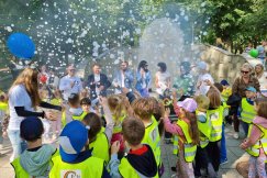 Dzieciaki opanowały Park Słowackiego. Festiwal z dobrą energią potrwa do wieczora - foto