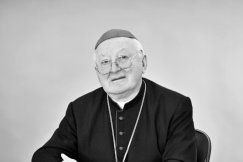Zmarł wieloletni biskup diecezji bielsko-żywieckiej. Miał szczególne zasługi dla oświaty