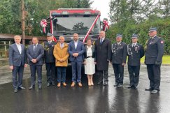 Wóz odmówił posłuszeństwa. Ledwie pół roku temu przekazał go były premier - foto