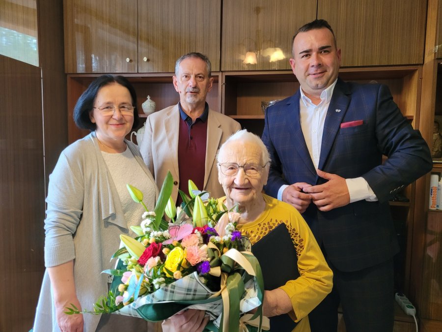 Grono bielskich stulatków stale się powiększa. Pani Marii życzymy 200 lat - foto
