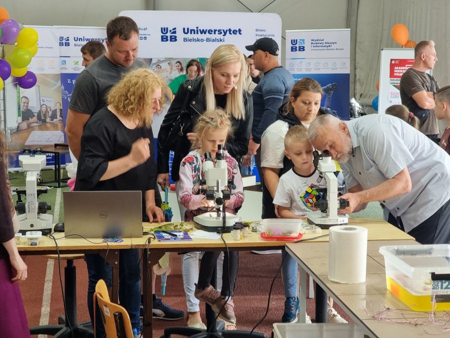Warsztaty, pokazy i stoiska z eksperymentami. Bielszczanie są spragnieni nauki - foto