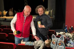 Wielkie suszenie w teatrze, w powodzi ucierpiały rekwizyty. „To nasze dziedzictwo” - foto