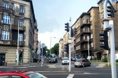 Początek utrudnień na ul. Piastowskiej. Ruszyła przebudowa sieci OBJAZD