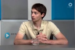 Dokonuje niemożliwego. Mieszkaniec Łaz wygrał potrójnego Ironmana we Francji WIDEO