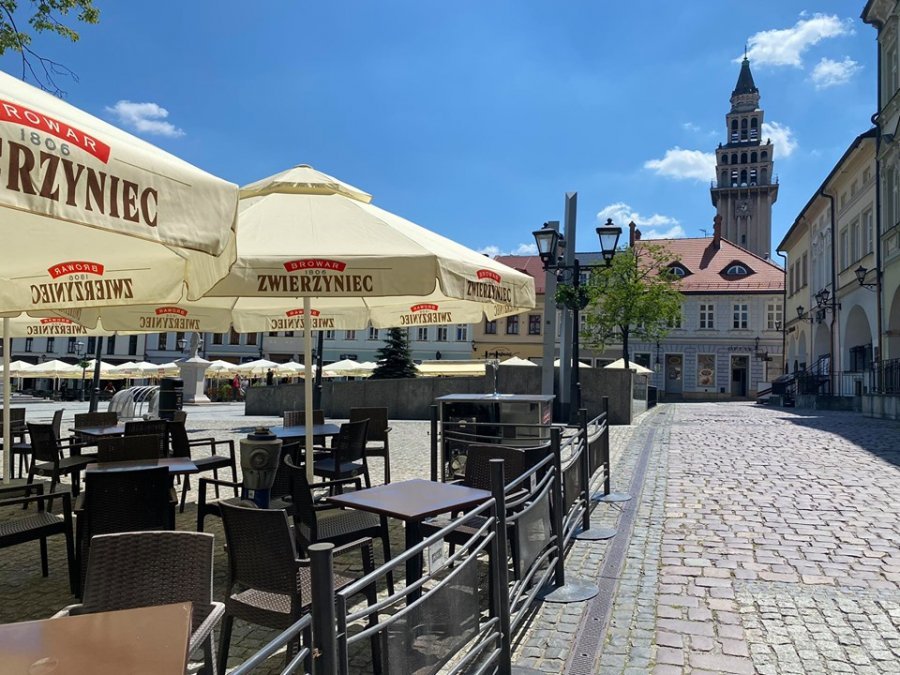 Ten przepis od lat utrudnia prowadzenie działalności. Restauratorzy i firmy nazywają to głupotą
