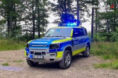 Niecodzienny radiowóz na bielskich ulicach. 3-litrowy silnik i trzy tony wagi - foto