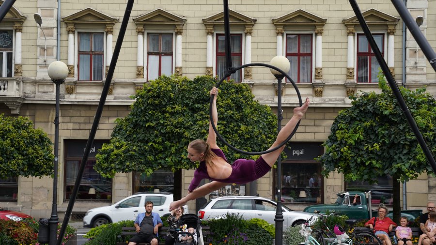 Uliczni artyści ponownie opanowali miasto. Mieszkańcom bardzo się podoba - foto