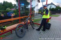 Wywrotka na rowerze elektrycznym. Rowerzysta był nietrzeźwy! - foto