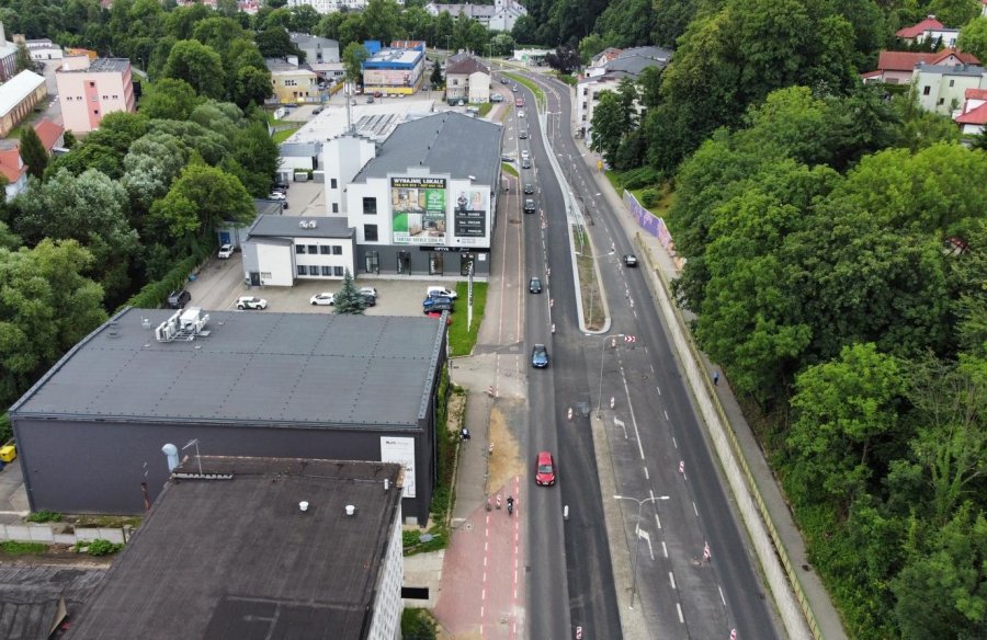 Jutro zamkną pas w kierunku centrum. Utrudnieni na moście nadal obowiązują - foto