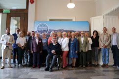 Będzie przewodniczącą trzecią kadencję z rzędu. Głosowanie było tajne - foto