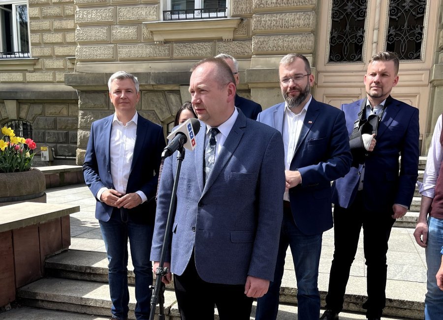 Były kandydat na prezydenta odwołany z rady nadzorczej. Jego miejsce zajął były radny