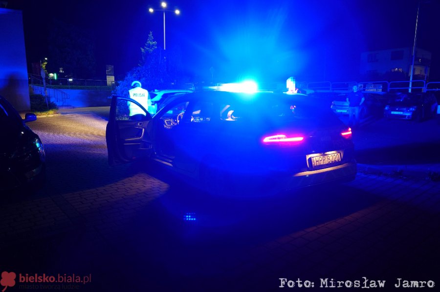 Potrącenie na przejściu. Poszkodowanego odwieziono do szpitala - foto