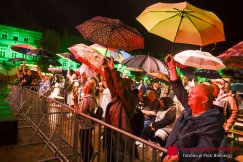 Włoska fiesta w strugach deszczu. Pogoda nie przeszkadzała w doskonałej zabawie ZDJĘCIA