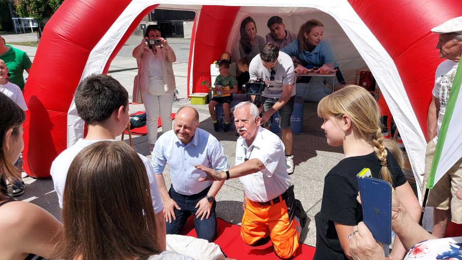 Jeden dzień - wiedza na całe życie. Zapraszamy na rodzinne pikniki Compensy!
