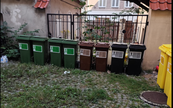 Miasto dopłaci do śmieci, ale deficyt w budżecie rośnie. Radni zdecydowali o zaciągnięciu pożyczki