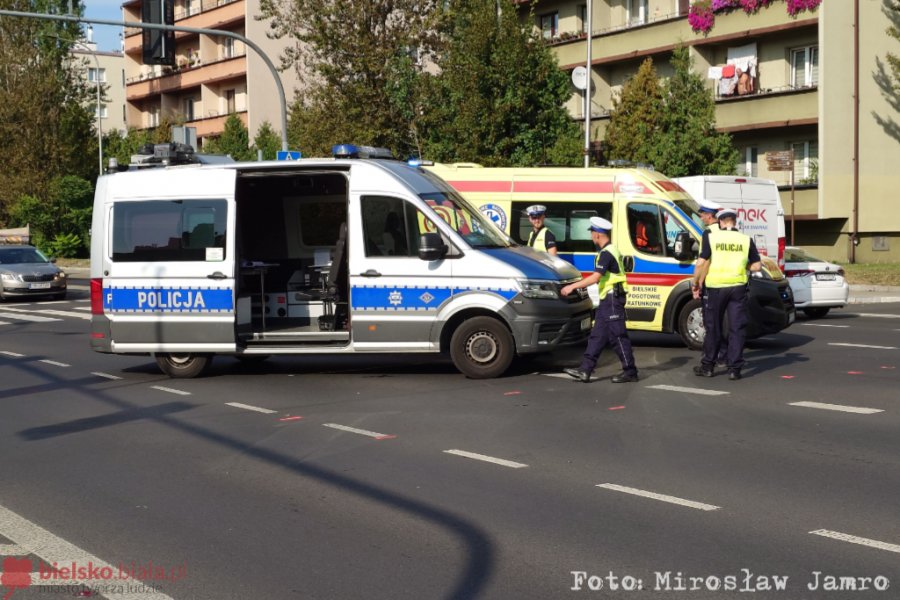 Zderzenie osobówki z hulajnogą. Jednoślad nie ustąpił pierwszeństwa - foto