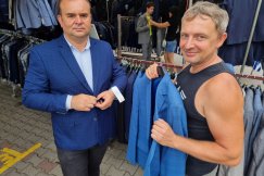 Za co klienci kochają Giełdę w Wapienicy? I czy można jeszcze przymierzyć spodnie na kartonie?