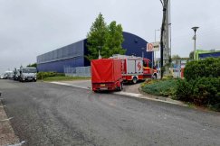 Prezydent uspokaja, strażacy ściągają posiłki. Worki z piaskiem wydawane całą dobę, ale z limitem