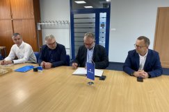 Podpisali umowę wartą 60 mln zł. Prace drogowców potrwają ponad dwa lata - foto