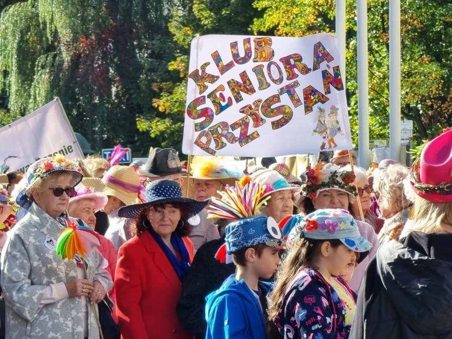 Dziesięciodniowa impreza dla „wcześniej urodzonych”. Będzie m.in. bal w Sali Redutowej