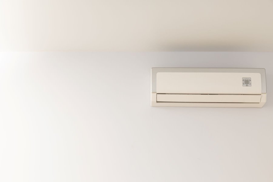 Koszty instalacji klimatyzacji - na co zwrócić uwagę?