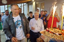 Bielski mistrz poradził sobie sam. Historycznego medalu nie będzie musiał odbierać prezes