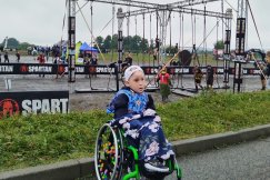 Ma szansę stanąć na własnych nogach. Wszystko zależy od jednej operacji - foto