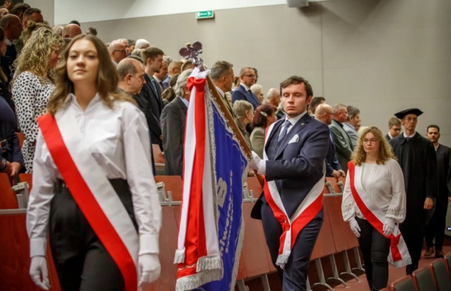 Uroczysta inauguracja roku akademickiego. Głos zabrał m.in. prezydent i biskup - foto