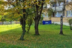 Tragedia na bielskim osiedlu. Śmiertelny upadek z dużej wysokości - foto