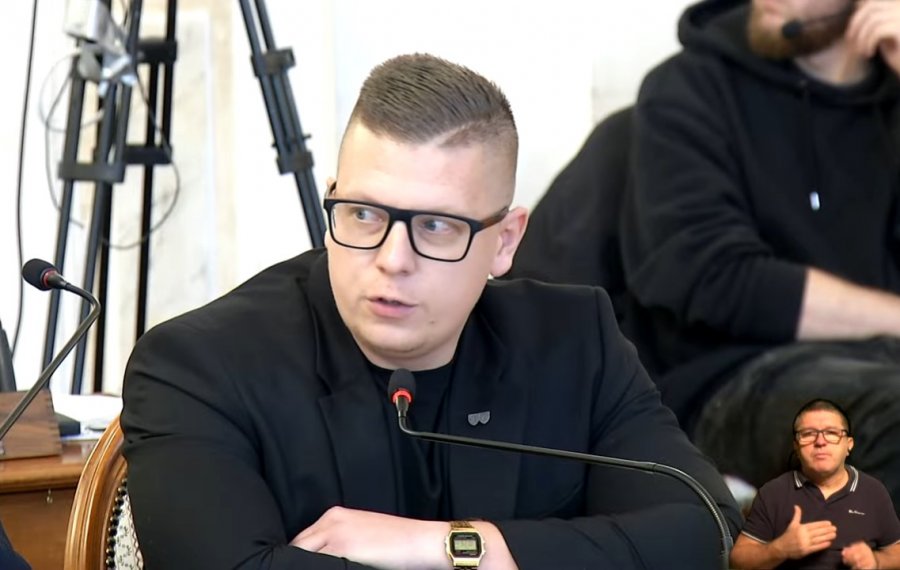Radny pokajał się w trakcie sesji. „Dziś jest pierwsza publiczna okazja” - foto