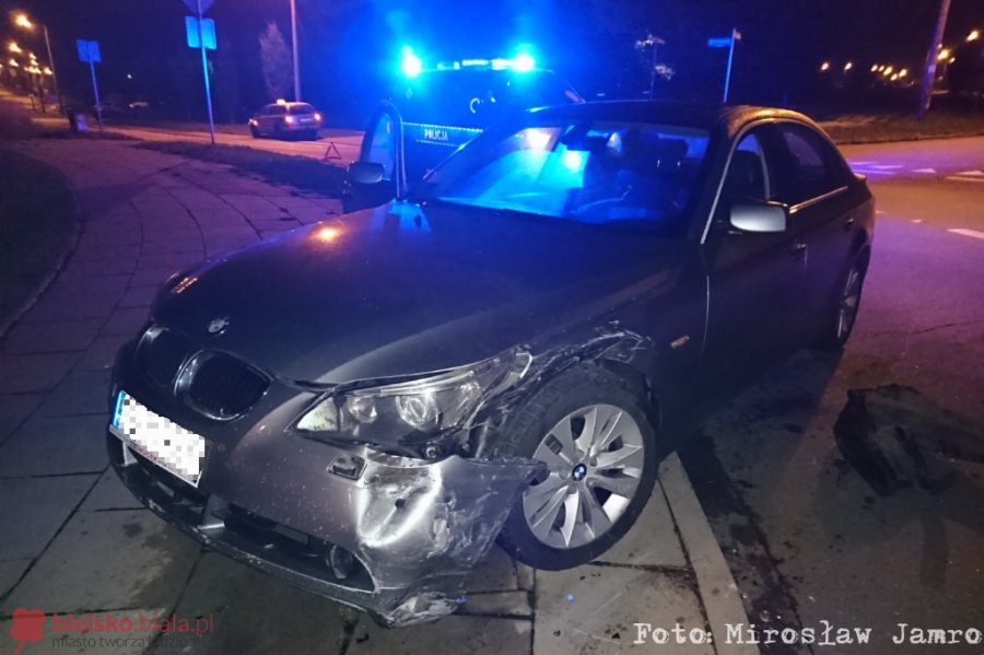 Kolizje na śliskich nawierzchniach. To pora do rozpoczęcia zimowego utrzymania dróg?