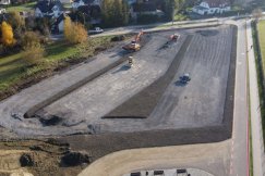 Kończą budowę nowego parkingu. Przy okazji usypano nową atrakcję dla dzieci! - foto