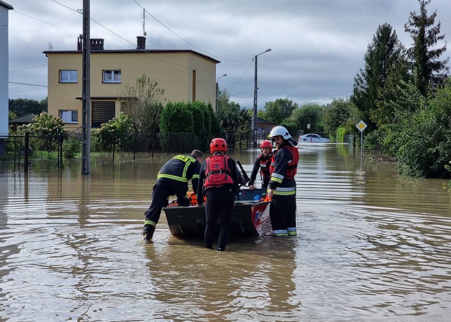 Budują się na terenach zalewowych. Dlaczego urzędnicy wydają pozwolenia? - foto