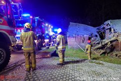 Ktoś podłożył ogień w zabytkowym budynku. Strażacy zdążyli w ostatniej chwili - foto