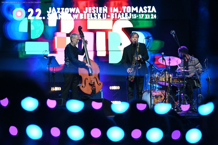 Trzy muzyczne wszechświaty Jazzowej Jesieni. Legendarny artysta jest wciąż z nami - foto