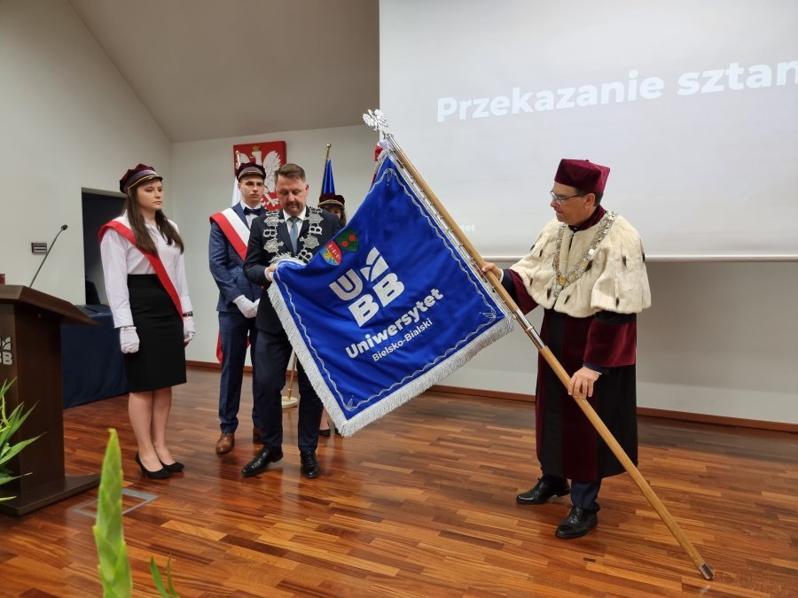 Radny zaniepokojony planami uniwersytetu. „To jak zlikwidować matematykę na politechnice”