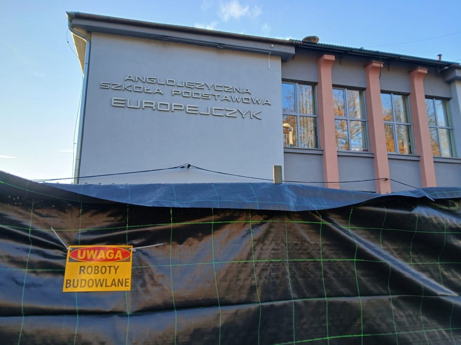Deweloper odpowiada ws. Befamy. Przekonuje, że szkoła zajmuje lokal bezumownie