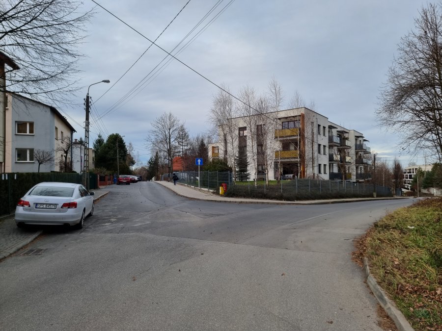 Trzech radnych interweniuje w jednej sprawie. Na osiedlu jest aż tak niebezpiecznie? - foto