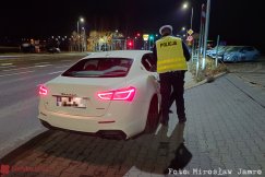 Kierowca Maserati pędził 127 km/h w terenie zabudowanym! Zatrzymał go patrol drogówki - foto