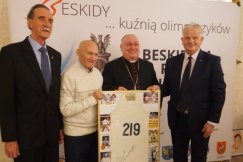 Opłatkowe spotkanie beskidzkich olimpijczyków. Do kolekcji trafiła niezwykła koszulka - foto