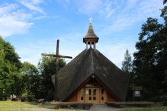 To jedyna taka pasterka. Po liturgii wspólne kolędowanie i poczęstunek - foto