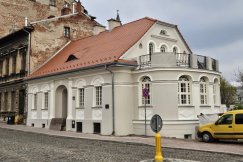 Była kompletną ruiną, która groziła zawaleniem. Tak zabytkowa willa wygląda dziś - foto