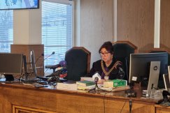Sąd w Bielsku-Białej ogłosił wyrok. Kuria musi zapłacić odszkodowanie ofierze księdza pedofila - foto