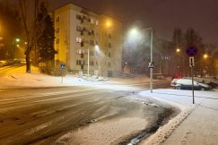 Będzie padać śnieg i deszcz ze śniegiem. Ostrzegają przed marznącymi opadami