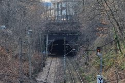 Koniec utrudnień po wykolejeniu się pociągu w tunelu. Nad ranem przywrócono ruch