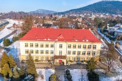 Rodzice z ostrym pismem. „Sprzeciwiamy się poszukiwaniu oszczędności kosztem dzieci”